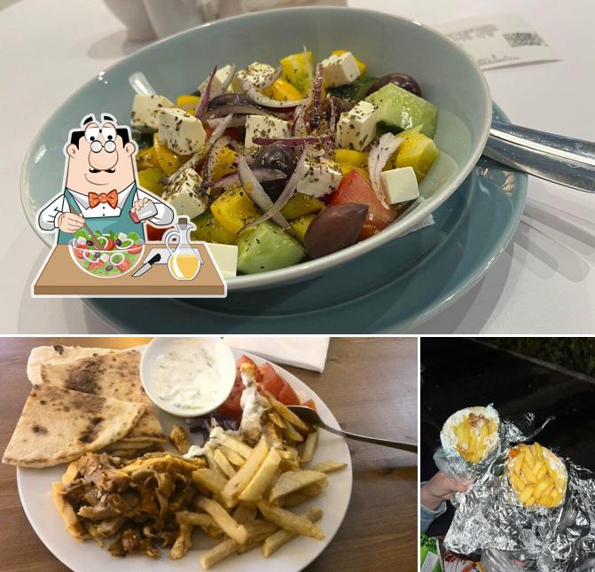 Греческий салат в "Гиросе"