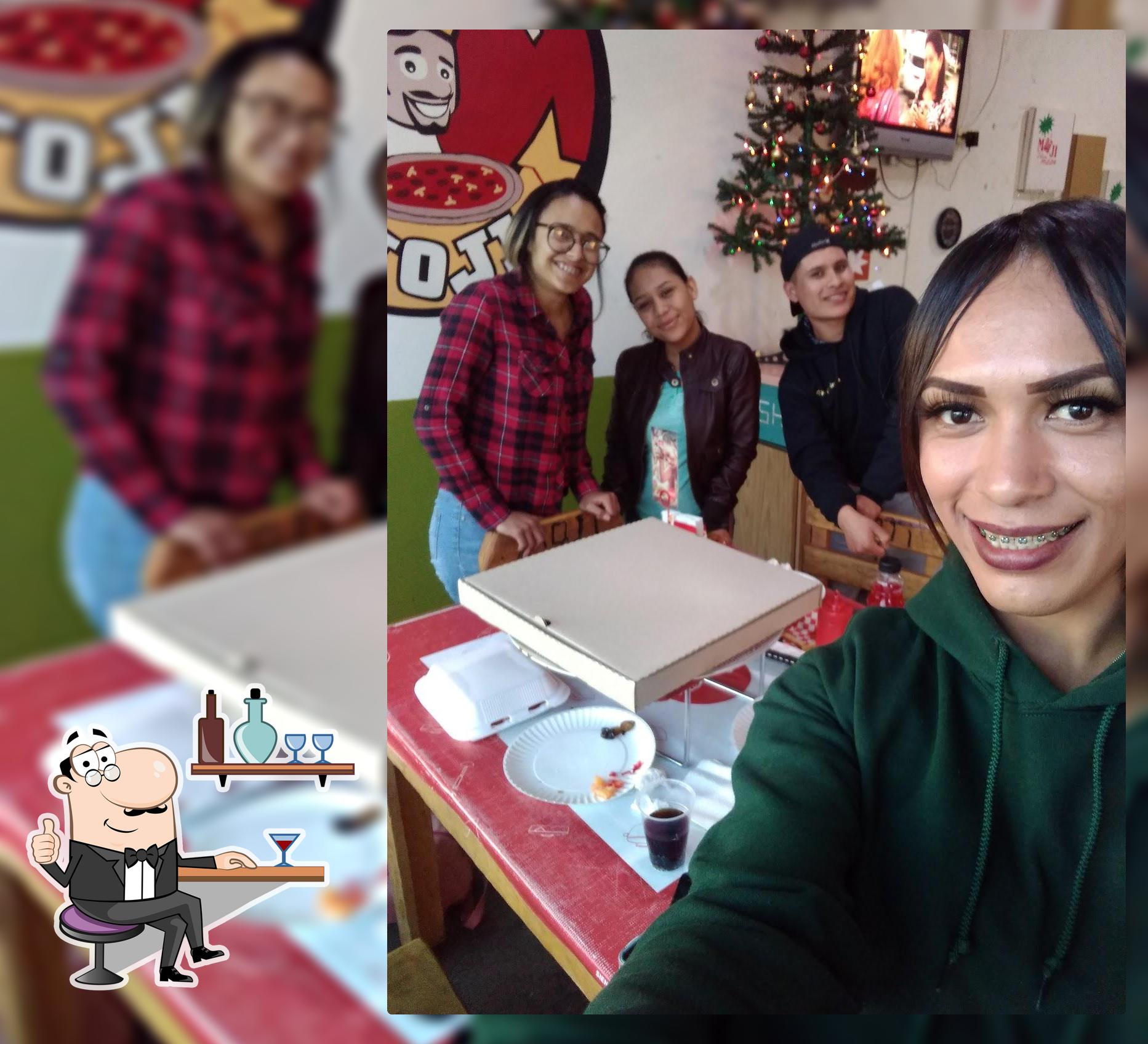 Moji Pizza