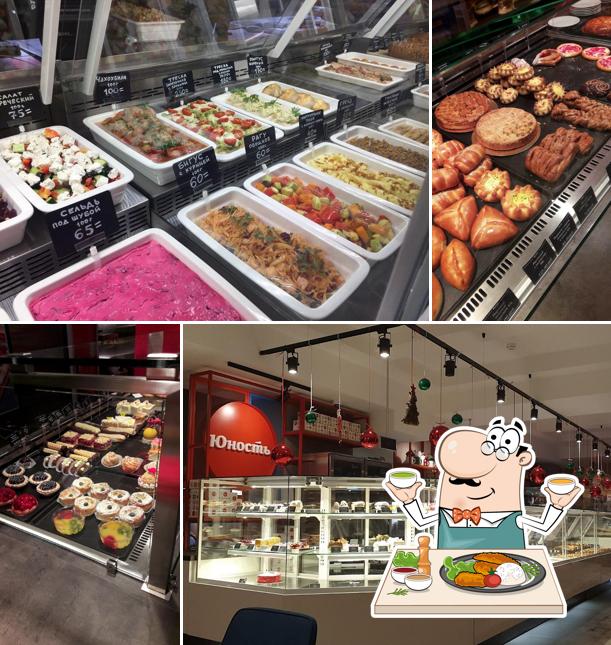 Еда в "Юности"