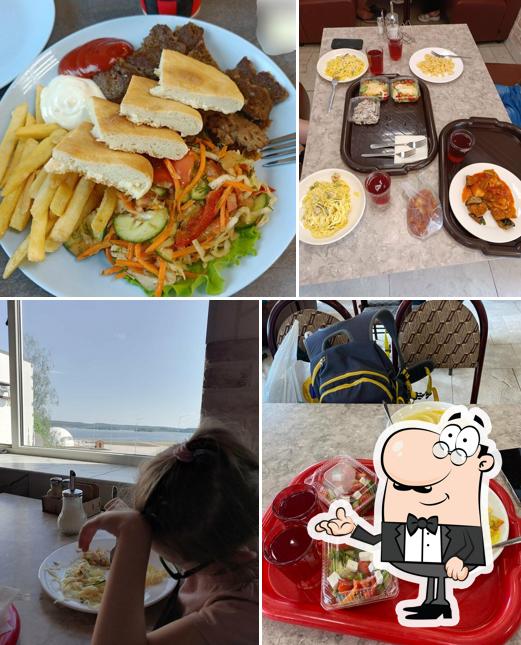 Забронируйте столик в "Зам-зам"