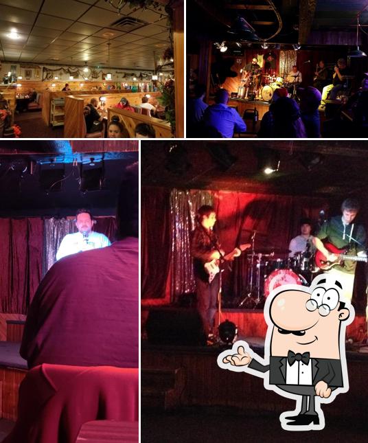 Cimarron Bar & Grill