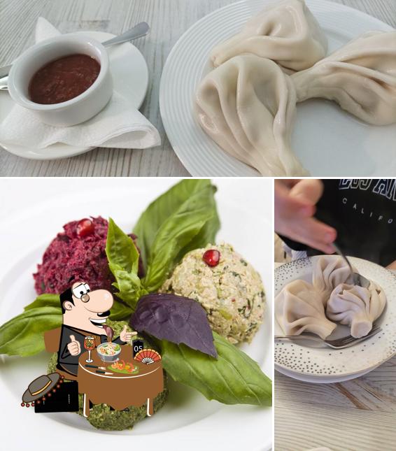 Еда в "Хинкали у Нино"