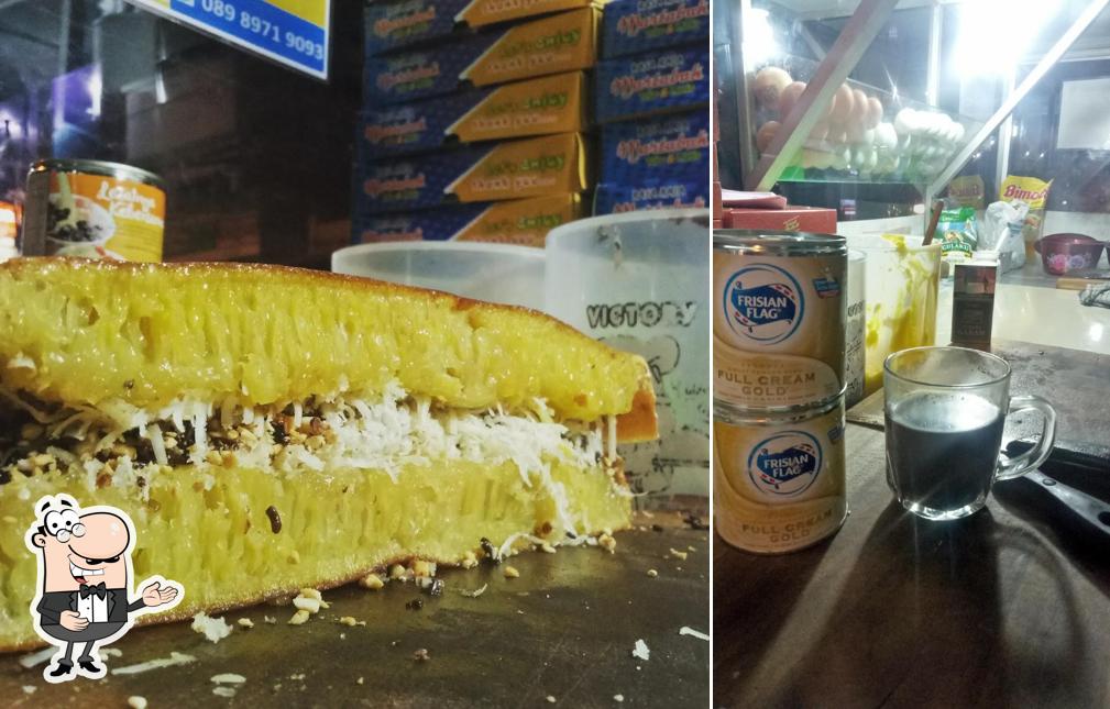 " MARTABAK RESTU"