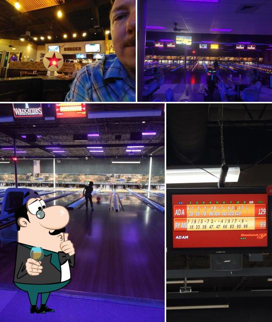 Wildcatters Bowling and Entertainment