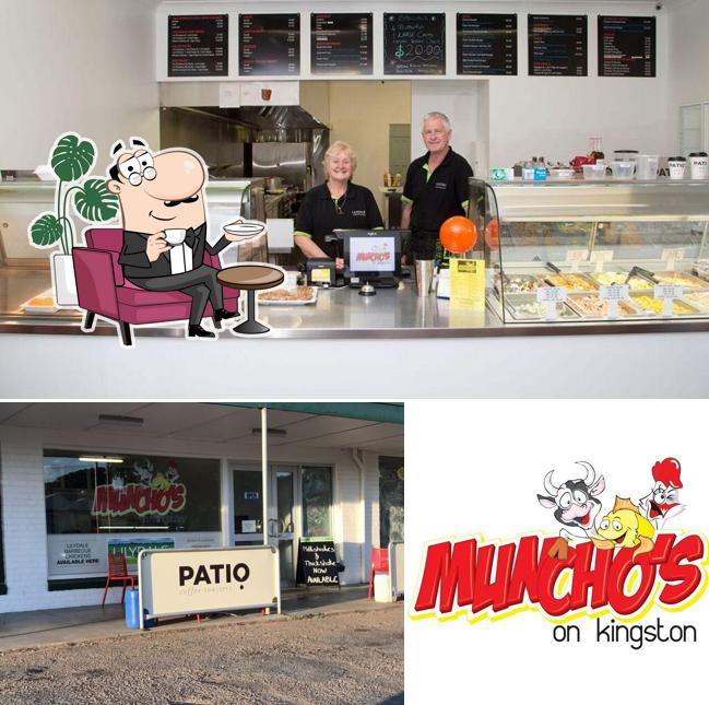 Muncho's on Kingston