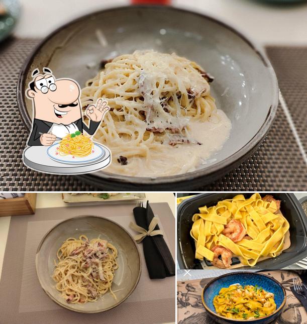 Паста карбонара в "Пармезане"