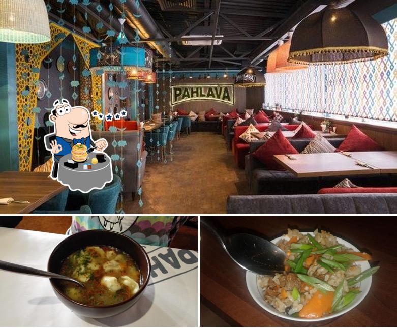 Еда в "Чайхане Пахлава"