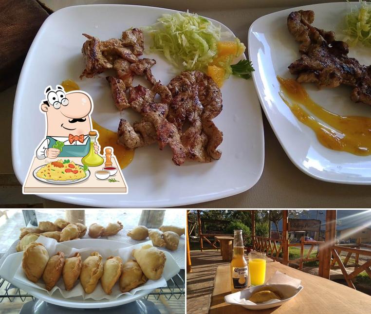 Café, Arte y Parrilla