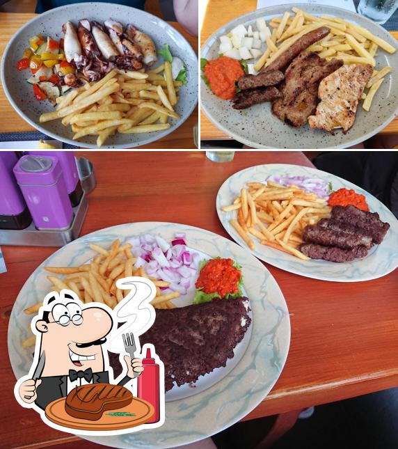 M food Brela