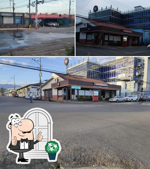 Musmanni Guápiles Centro
