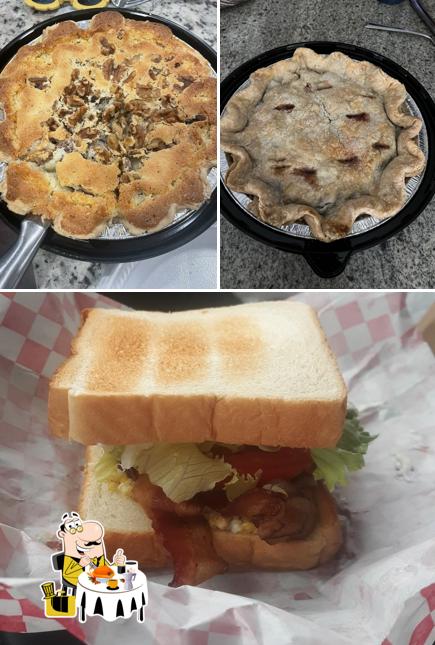 Tina’s Kitchen And Pies Food Trailer