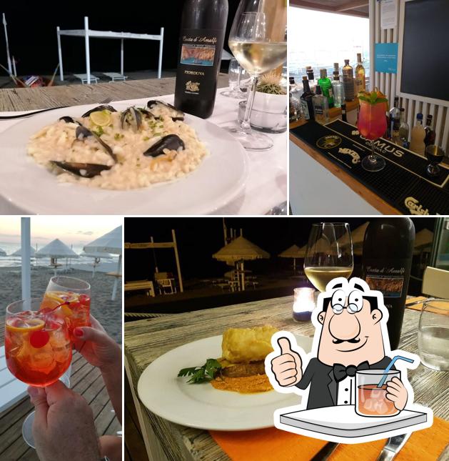 Molo Sirena Paestum Beach & Restaurant On The Sea
