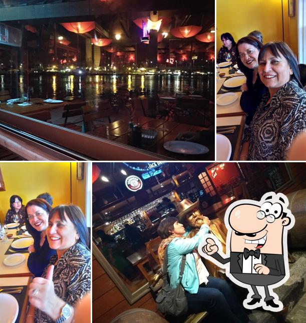 Marina Lounge River Bar