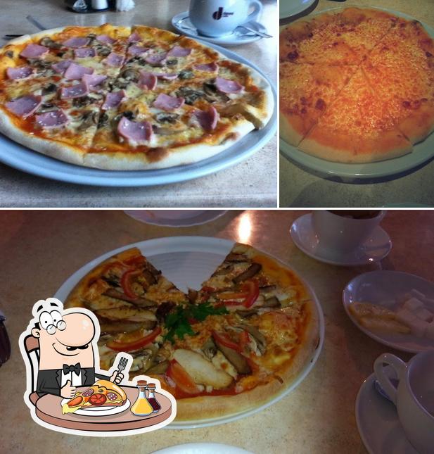 Закажите пиццу в "Чебуречной"