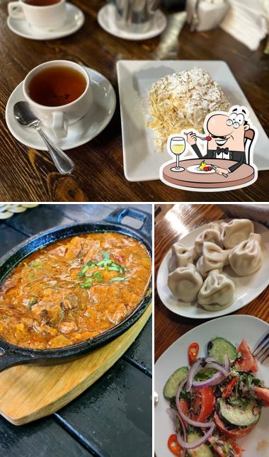 Блюда в "Хинкальном Доме"