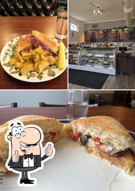 Lola’s Deli