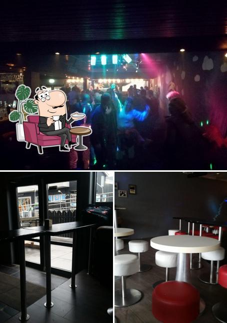 Off Pist Lounge