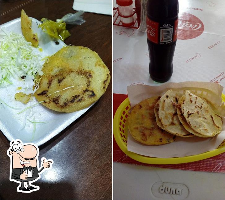 Gorditas y tacos d, Paty