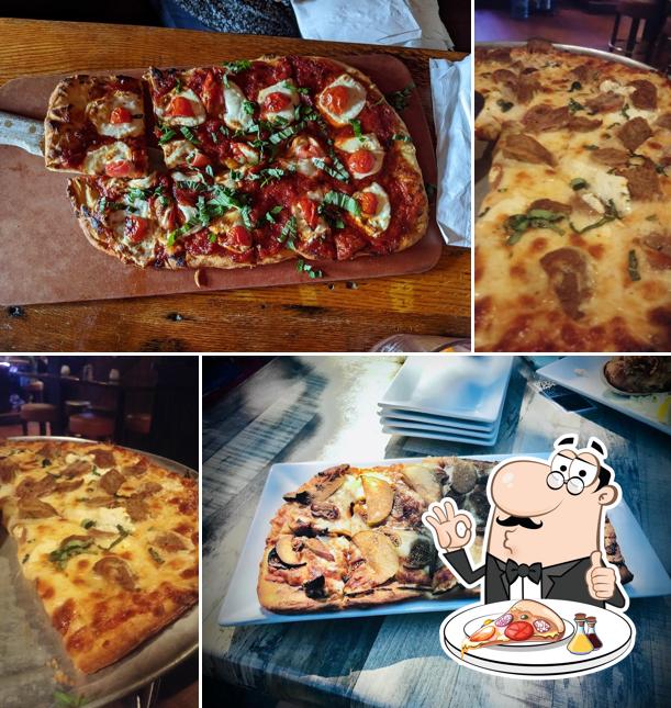 Ciro's Tavern, Brunch & Patio
