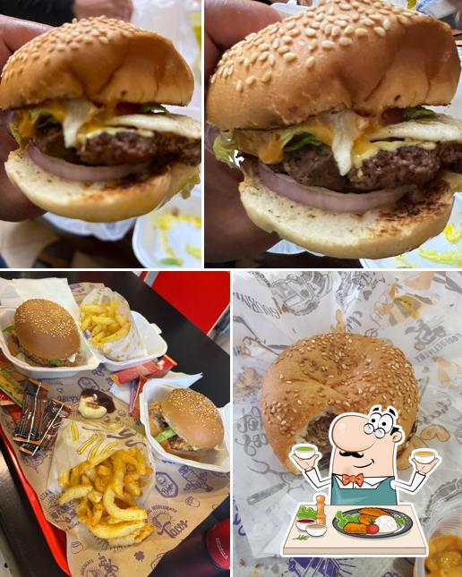 DEL'S Chicken Burger
