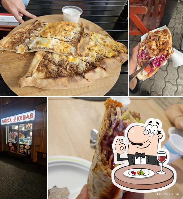 Turecki kebab pizza