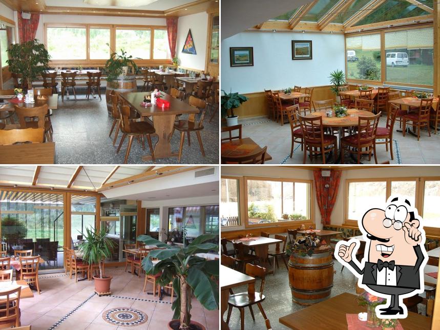 Restaurant & Hostel "Hole in One"