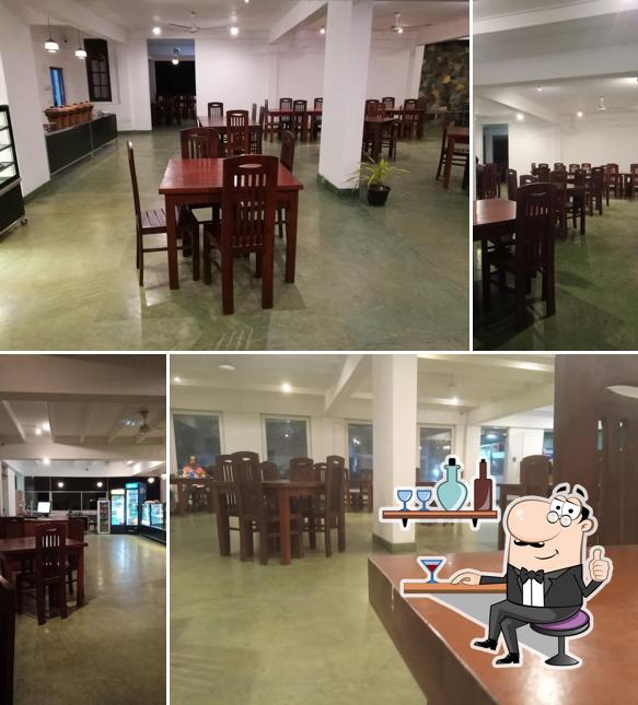Julians Bakery and Restaurant