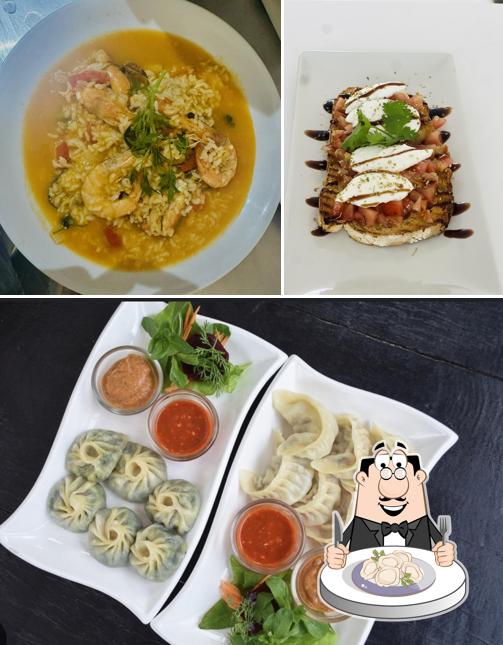MT Everest tapas