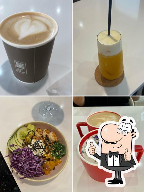 Взгляните на изображение кафе "Здрасте"