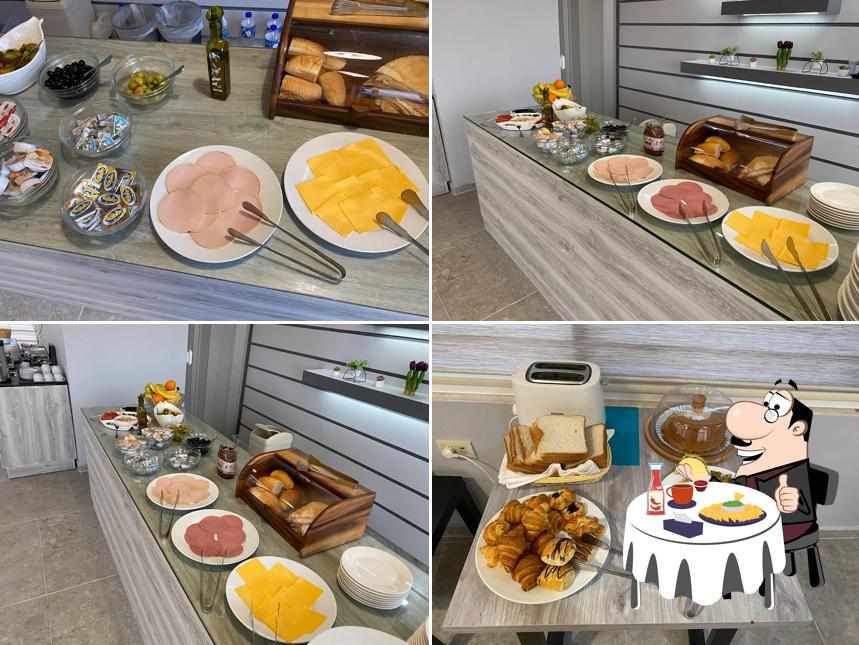 Moses Resturant ( Breakfast Only )