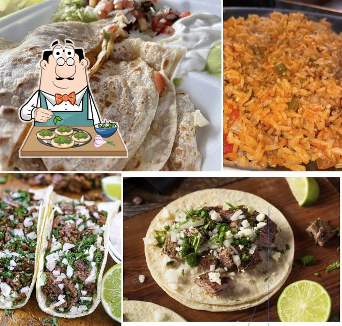 CHELES TACOS