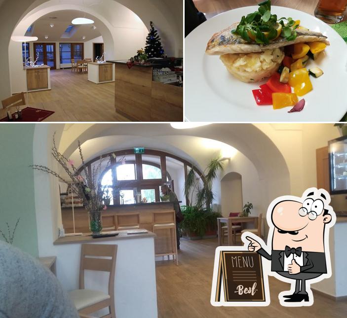 Restaurace a penzion Daníž ( kuchyň do 20:30 )