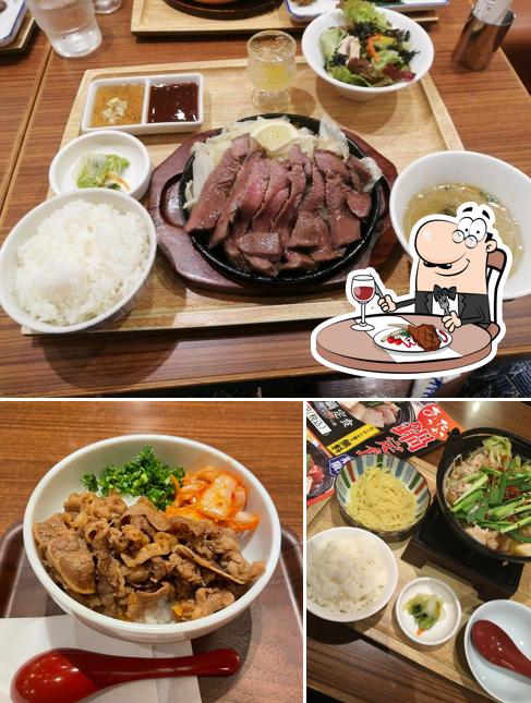 炙り牛たん万