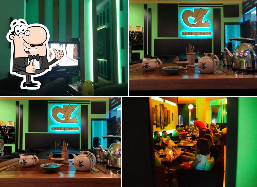 Green Light Cafe & Shop