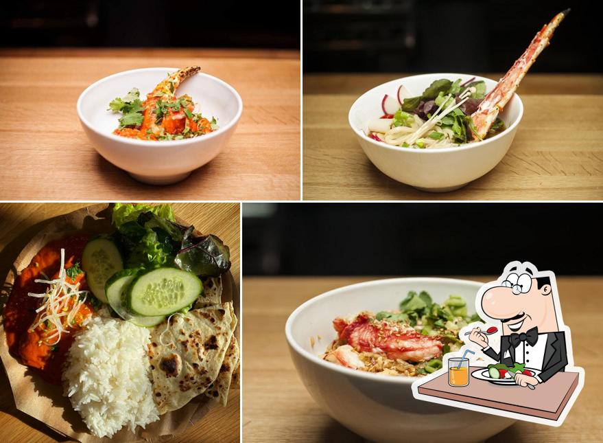 Еда в "Ресторане Crabs Are Coming"