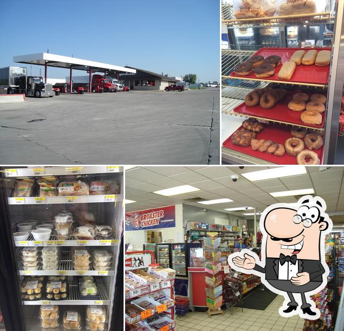 Gastrak Travel Center - Pembina
