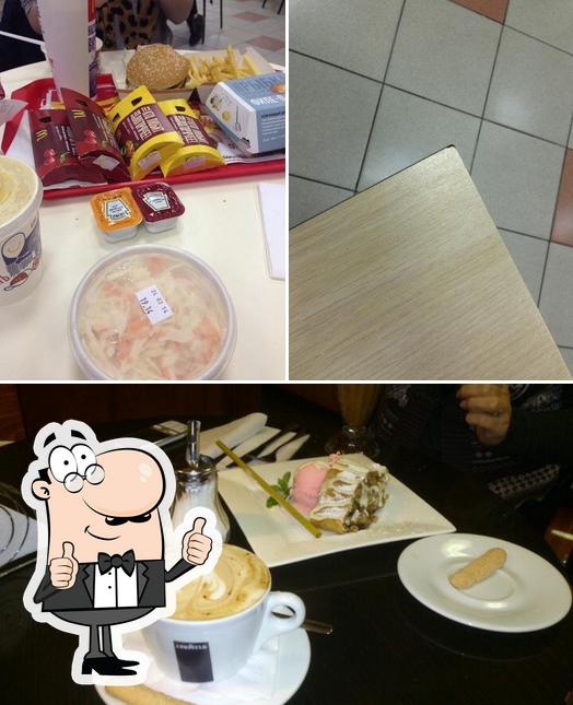 Ресторанный дворик