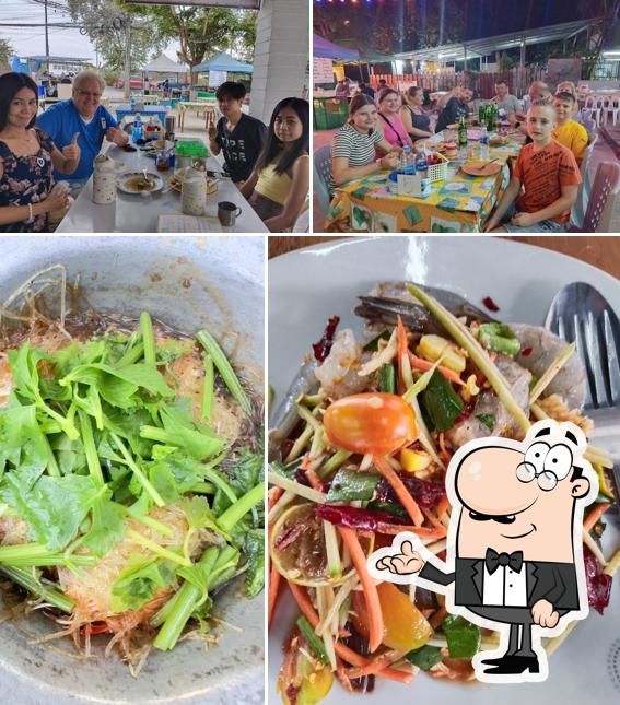 ศูนย์อาหารบ้านเขาเต่า หัวหิน