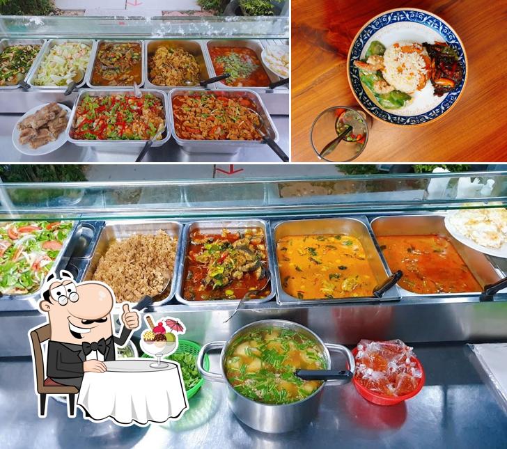 ร้านอาหาร บ้าน. มะกะเย๊าะห์ เพชรบุรี