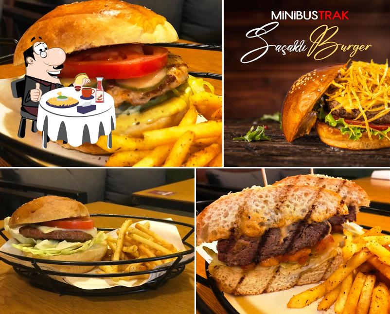Minibustrak Premium FastFood
