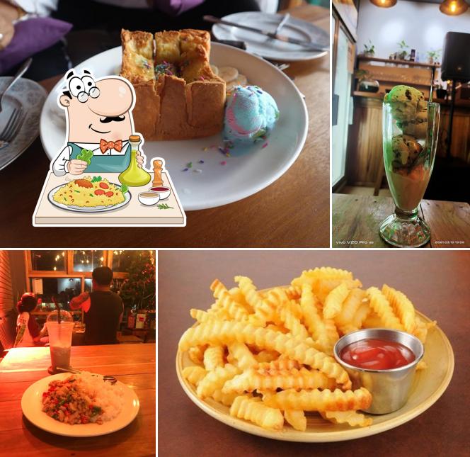 Shinee Bar & Cafe