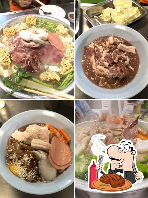 อัมพรหมูกะทะ&แจ่วฮ้อน