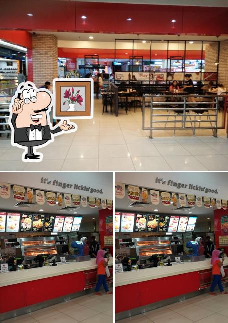 KFC Kluang Parade
