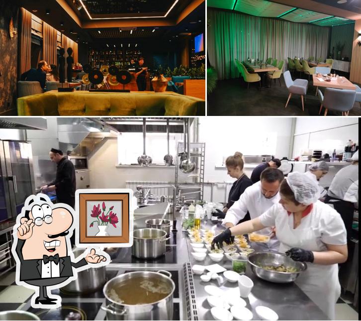 Интерьер "Ресторана Seasons"