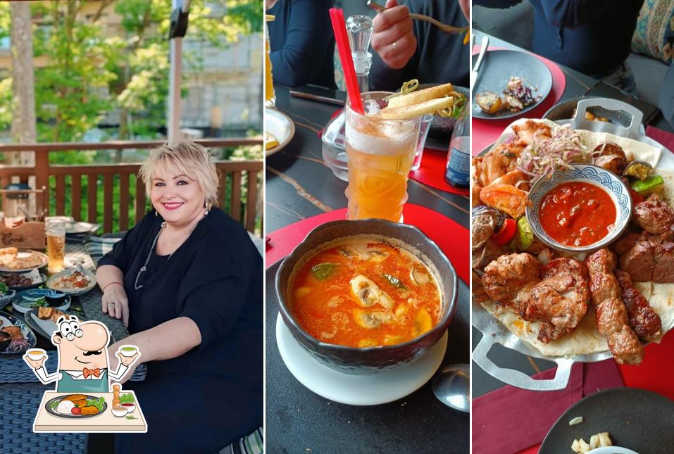 Блюда в "Кафе "ГРАНАТ""