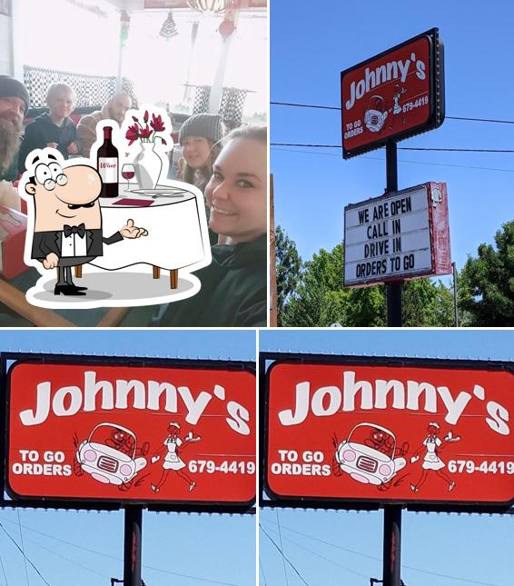 Johnny's Drive In & Diner