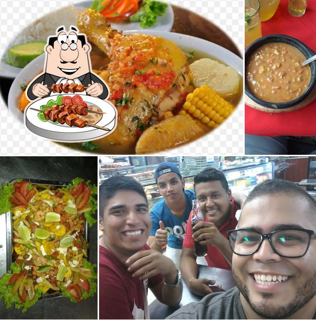 Restaurante Las Palmas Parrilla y Sazón Yumbo