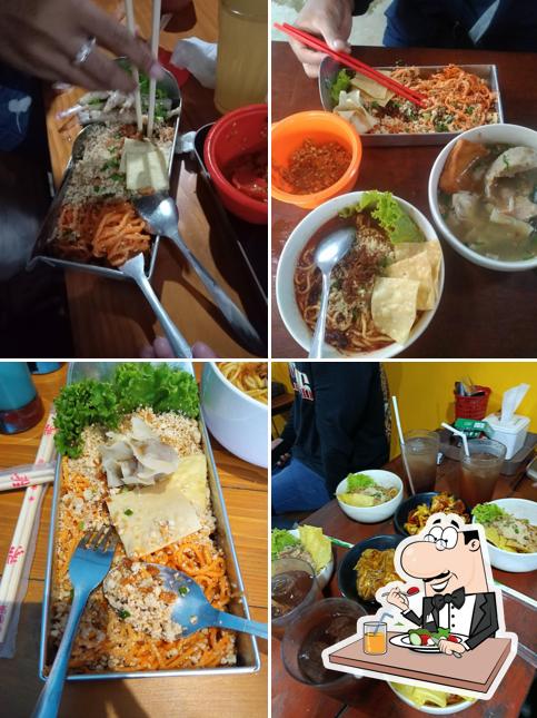 Mie Ayam Bledek 13 Rasa