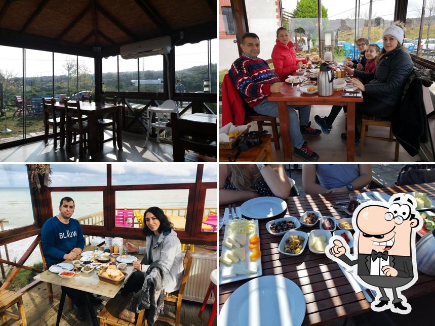 Rokethane Cafe & Restaurant