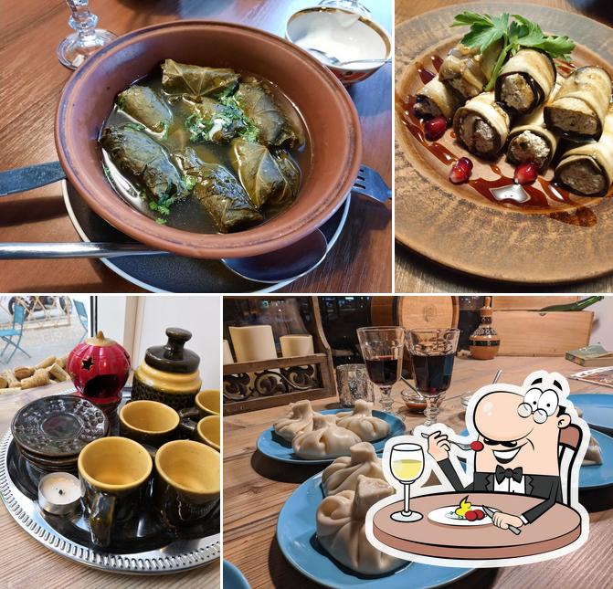 Хинкали и вино